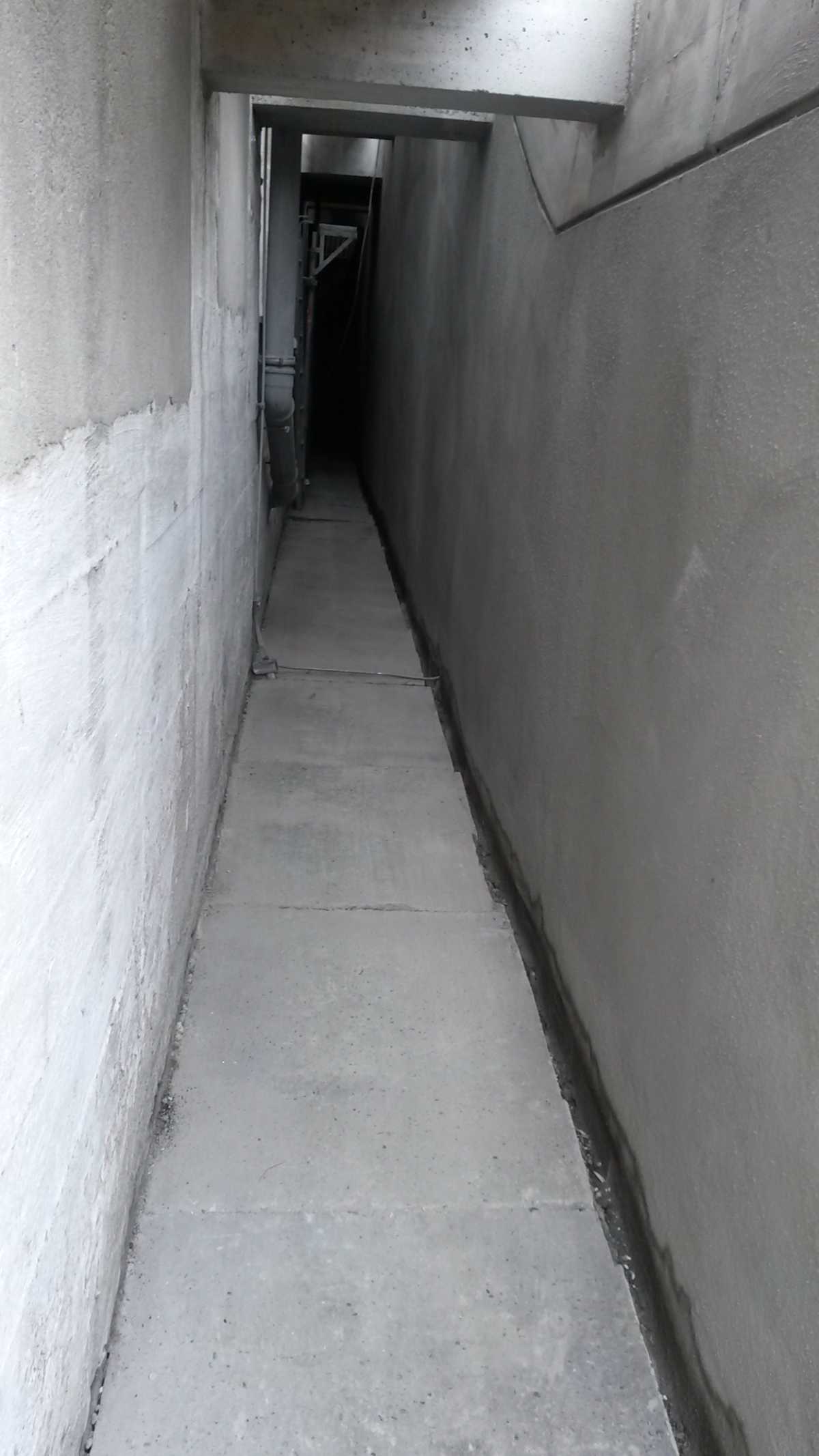 Lichtschacht innen - Betonsanierung Stützwand